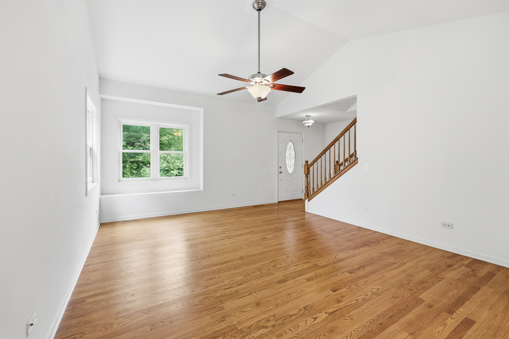 3rd image of 1018 Park Ave, Wauconda, IL 60084 | MLS# 12717464