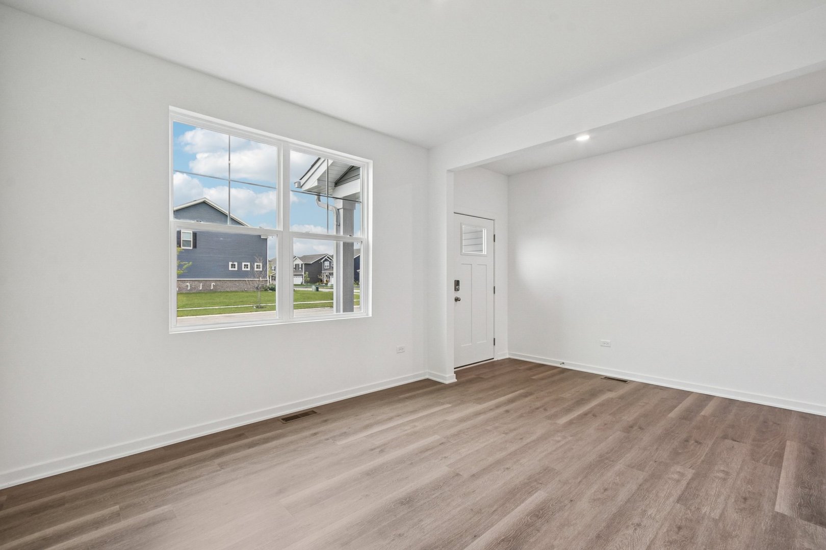 4th image of 1874 Keating Dr, Aurora, IL 60503 | MLS# 12717477