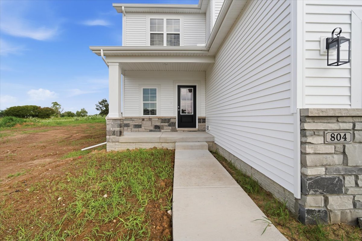 4th image of 804 Verkler Ct, Bloomington, IL 61704 | MLS# 12717551