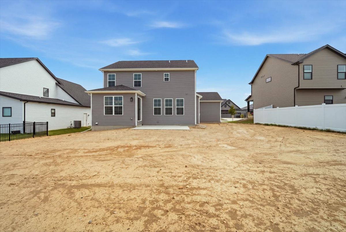 36th image of 5210 Castlebar Dr, Bloomington, IL 61705 | MLS# 12717559