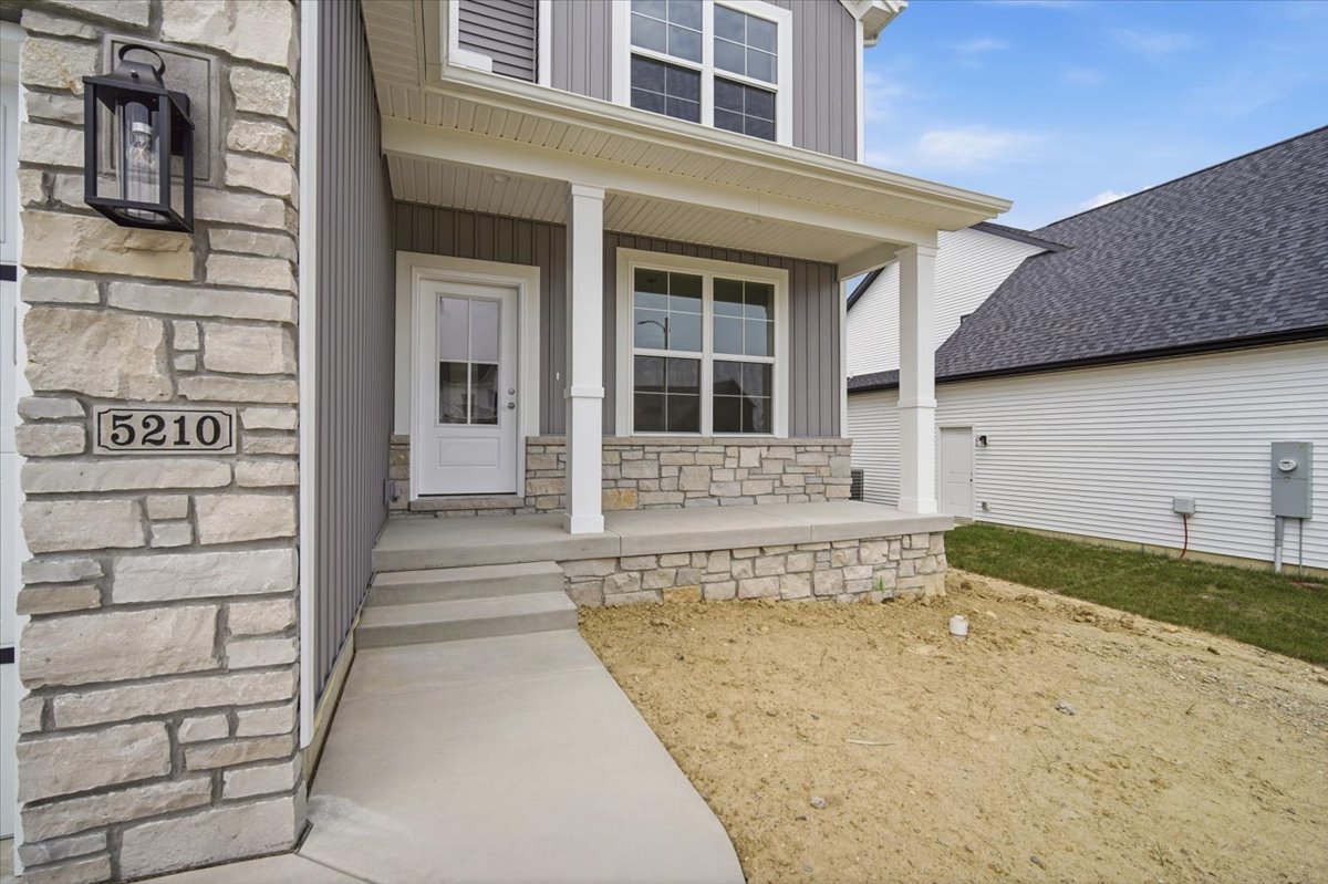 3rd image of 5210 Castlebar Dr, Bloomington, IL 61705 | MLS# 12717559