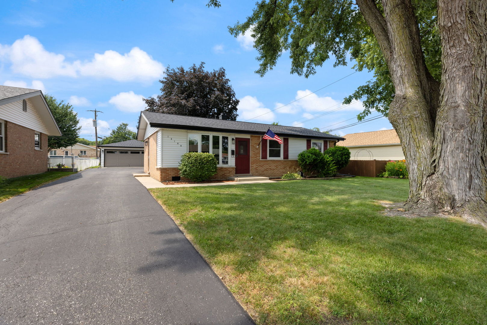 2nd image of 13108 Fairway Dr, Crestwood, IL 60418 | MLS# 12717566