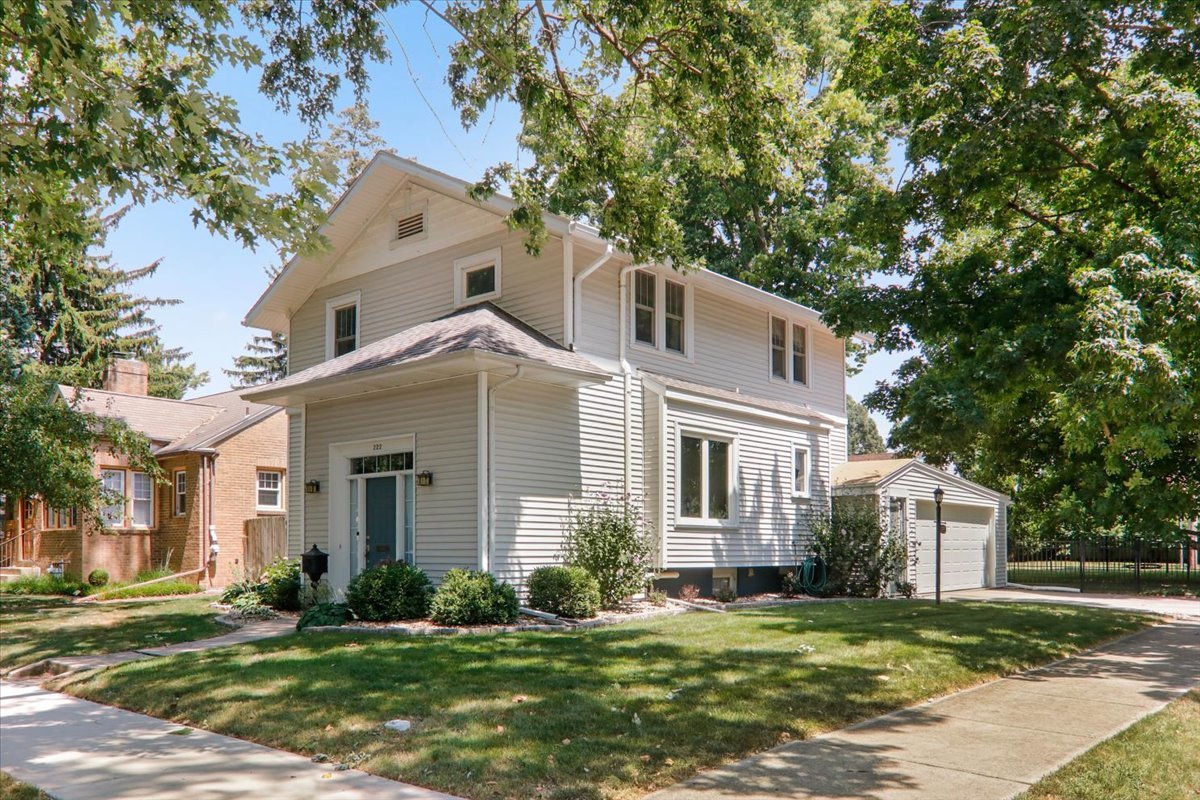 1st image of 222 S Florence Ave, Bloomington, IL 61701 | MLS# 12717590