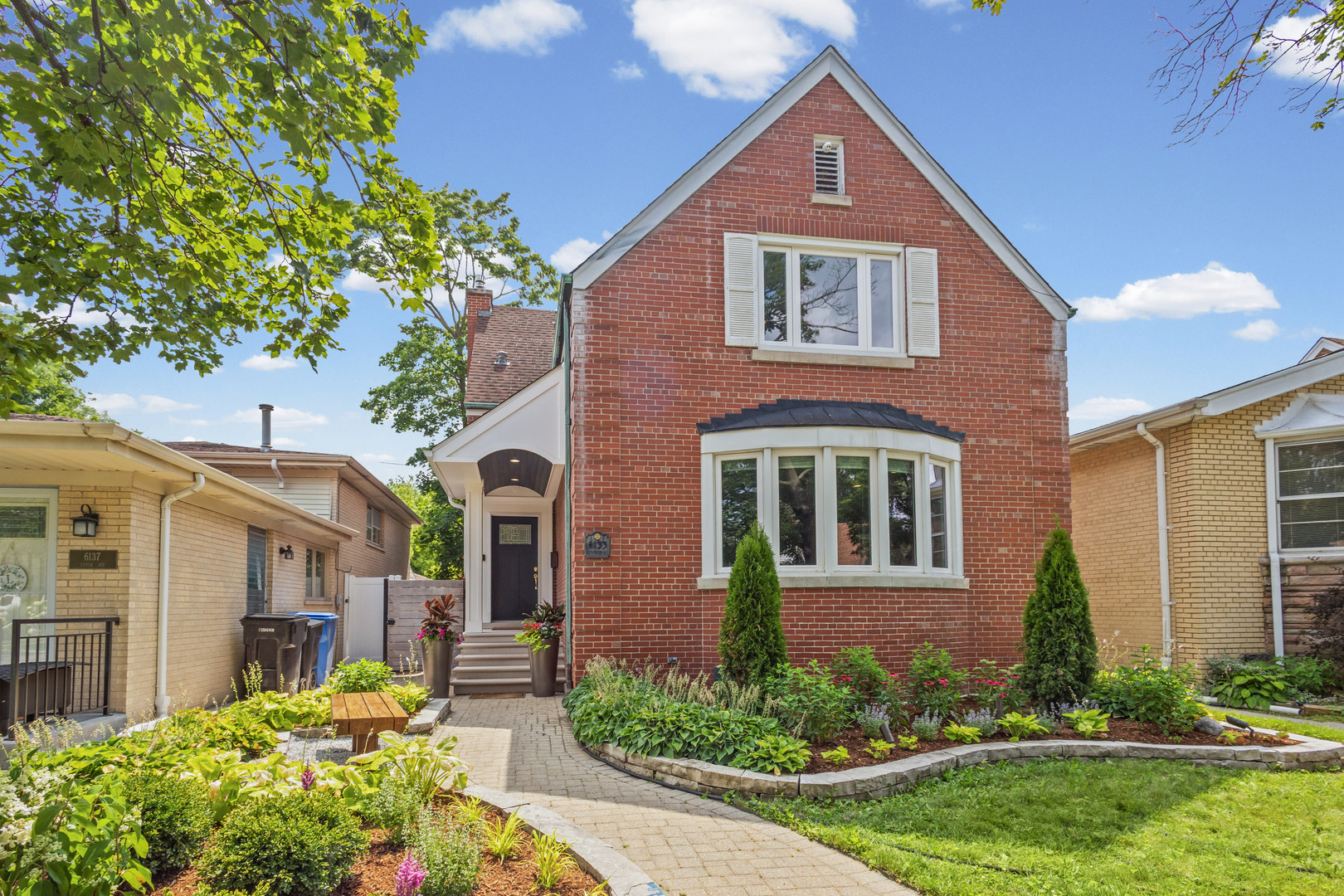 2nd image of 6133 N Lenox Ave, Chicago, IL 60646 | MLS# 12717744