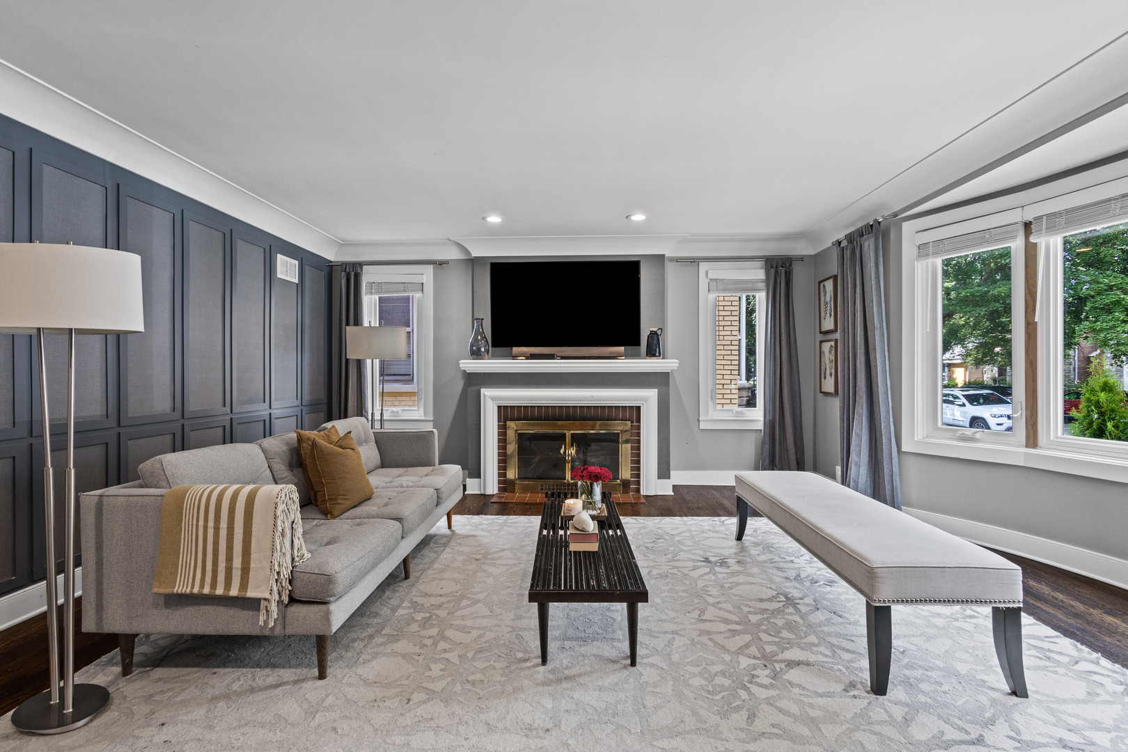 3rd image of 6133 N Lenox Ave, Chicago, IL 60646 | MLS# 12717744