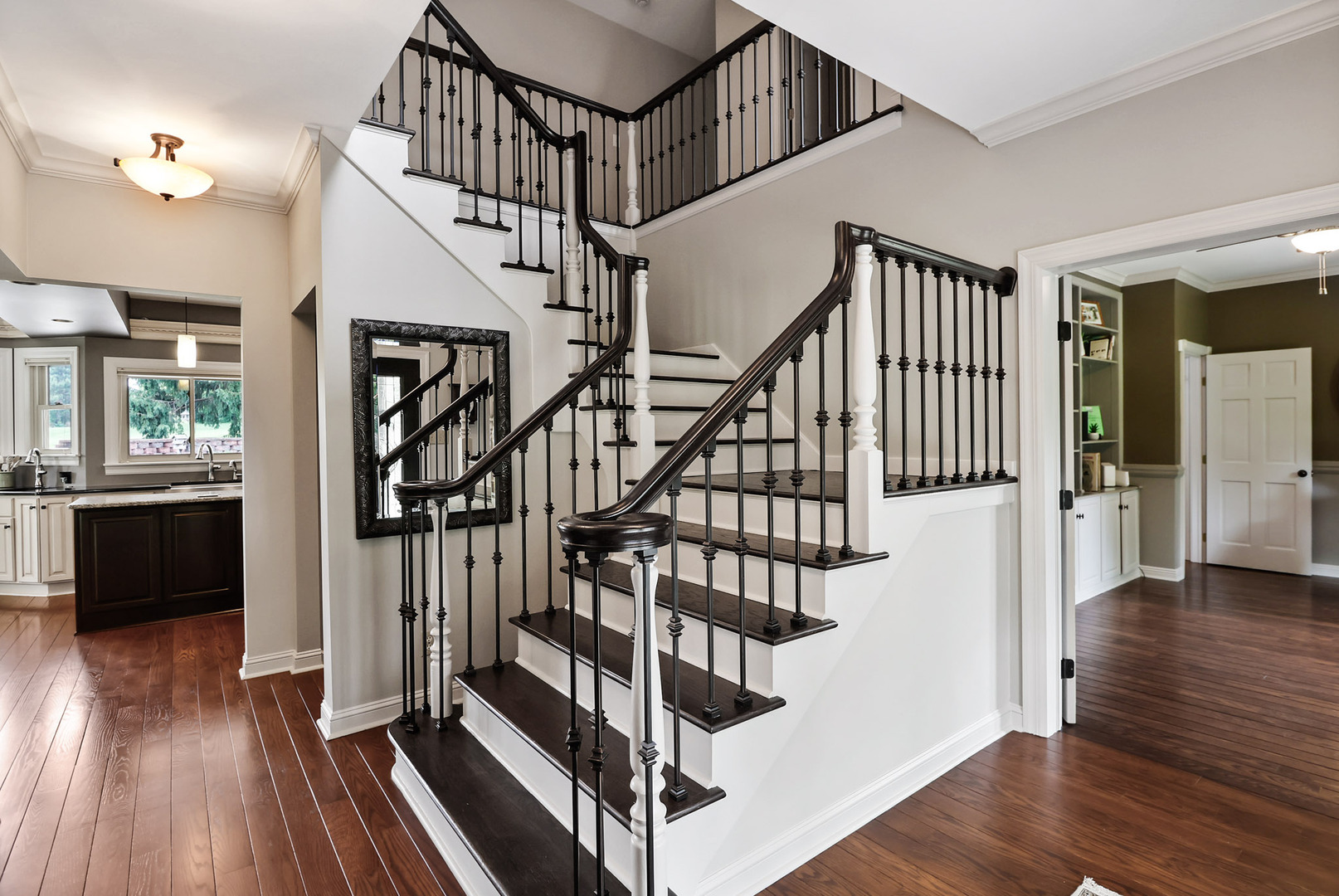 4th image of 250 Bridlewood Ln, Valparaiso, IN 46385 | MLS# 12717751