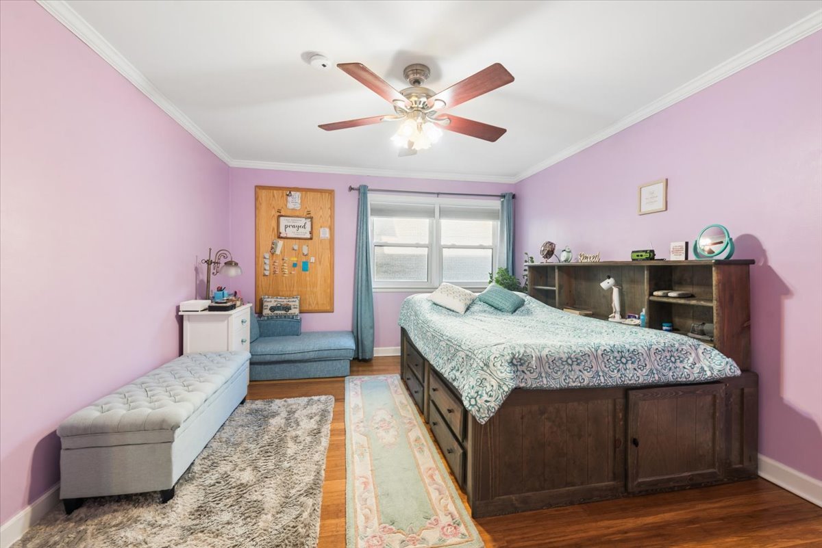 4th image of 710 Oakton St #201, Evanston, IL 60202 | MLS# 12717800