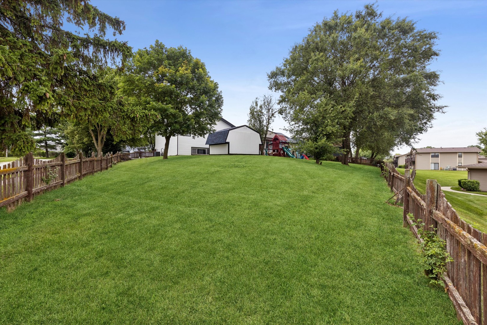 image of 5701 Bedford Ct, Hanover Park, IL 60133 | MLS# 12717879