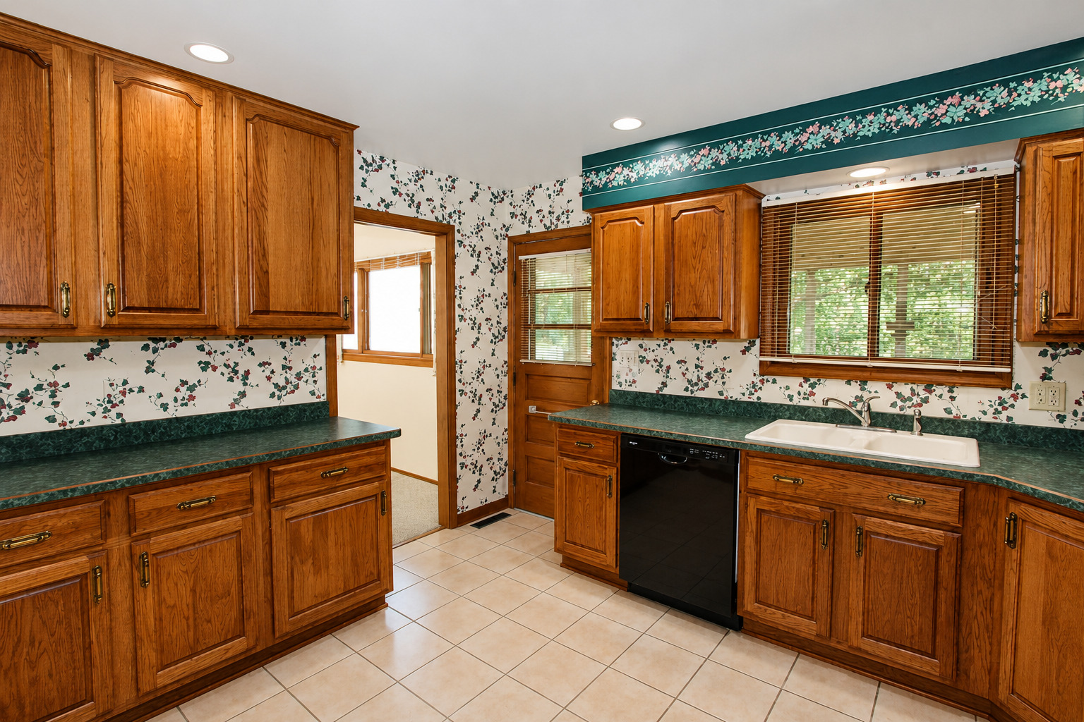 image of 3506 S Kilkenny Dr, Crystal Lake, IL 60014 | MLS# 12717900