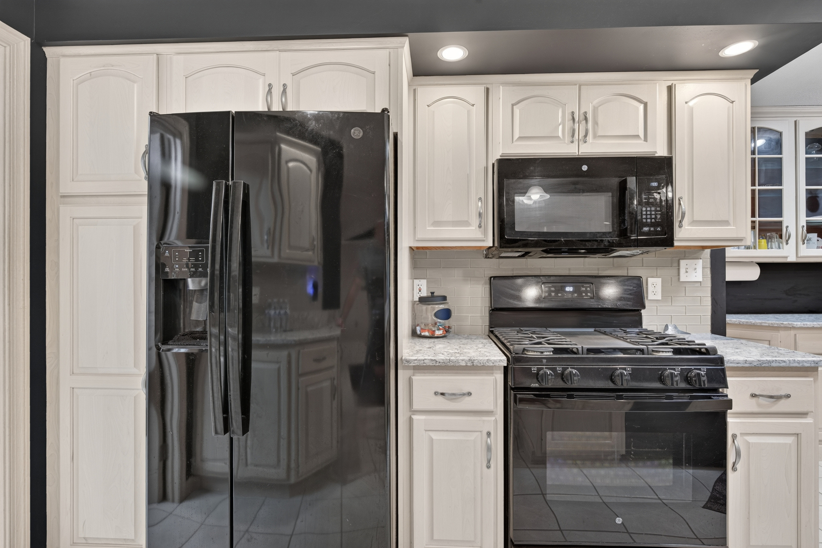 3rd image of 2519 Reynolds Manor Dr, Ottawa, IL 61350