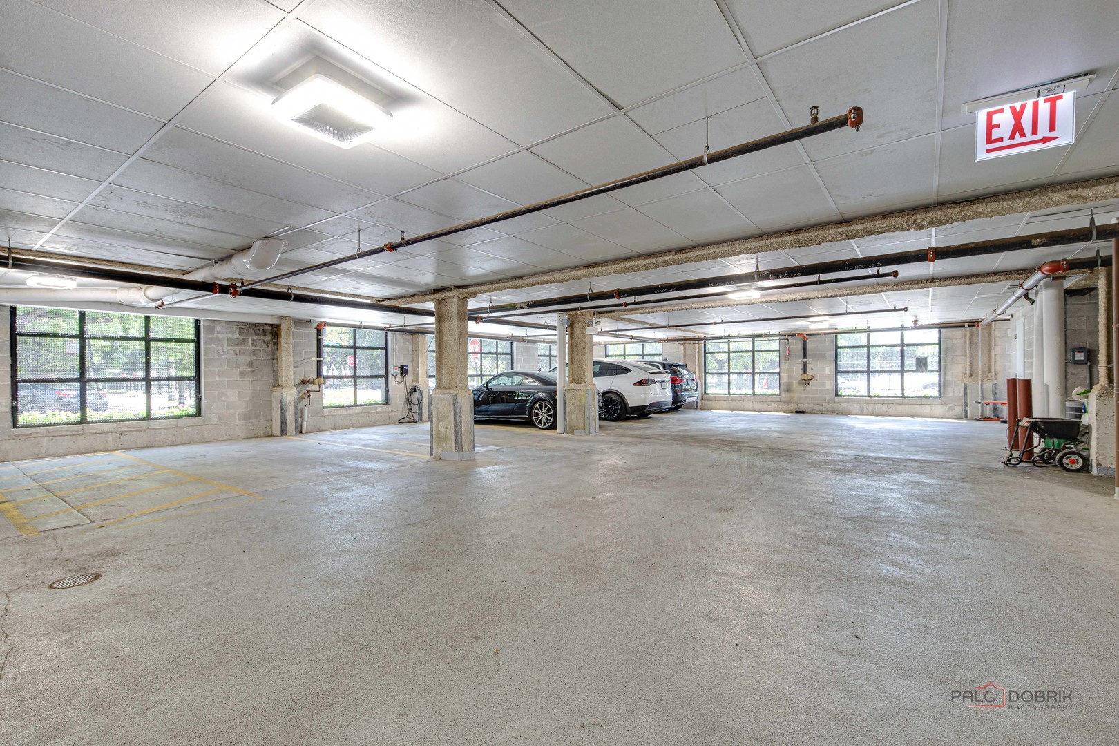 2nd image of 1400 W Monroe St, Chicago, IL 60607