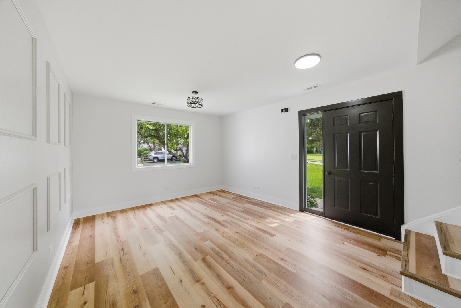 4th image of 527 Alton Ct, Carol Stream, IL 60188 | MLS# 12718007