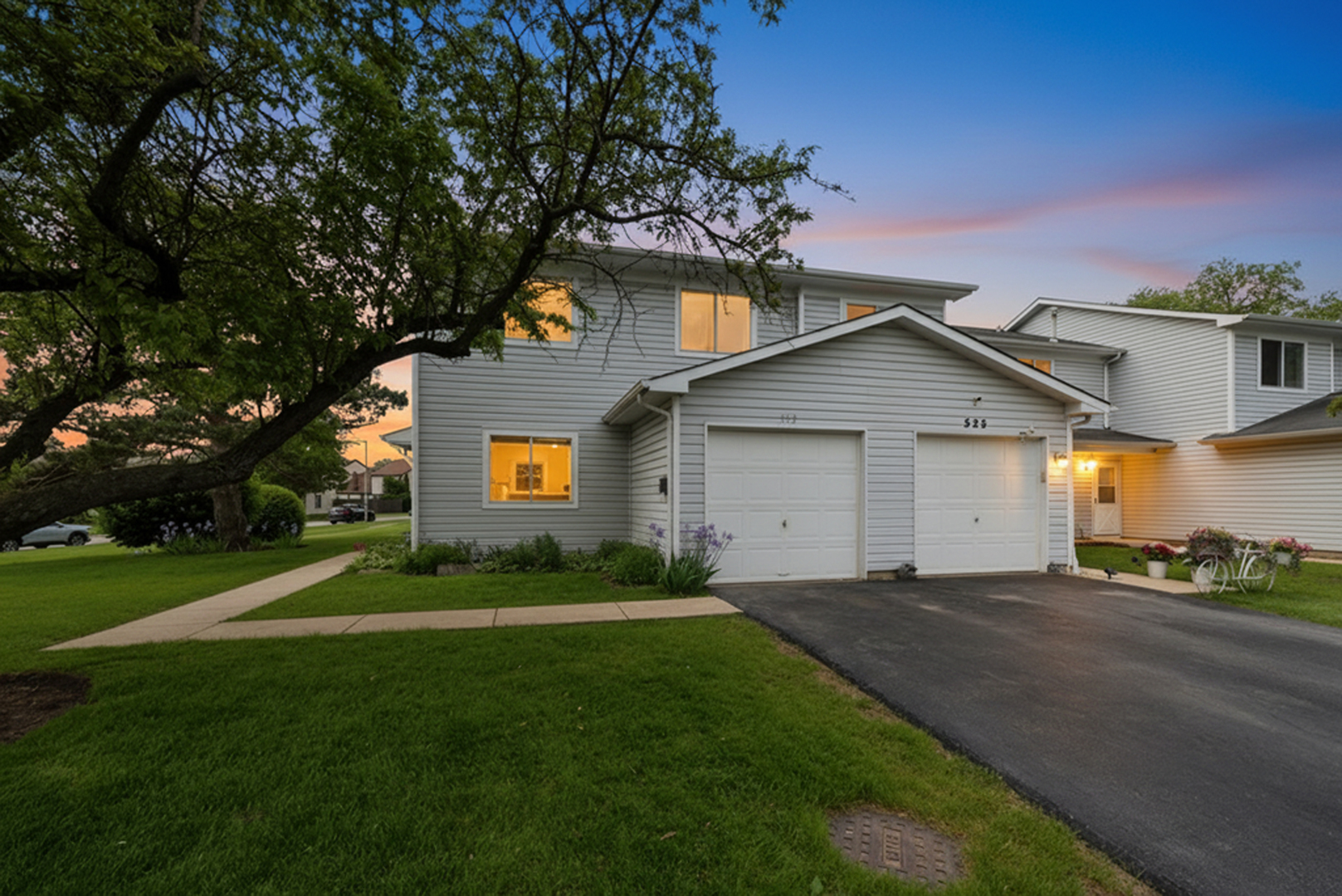 1st image of 527 Alton Ct, Carol Stream, IL 60188 | MLS# 12718007