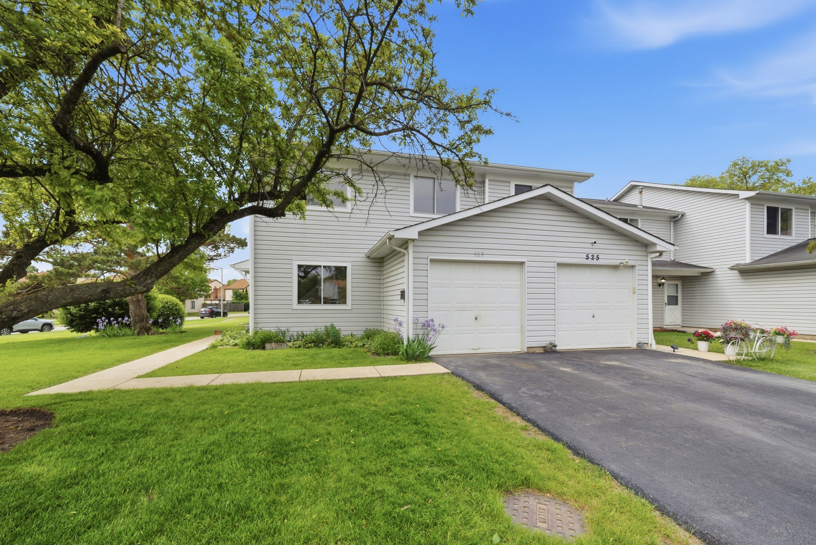 2nd image of 527 Alton Ct, Carol Stream, IL 60188 | MLS# 12718007