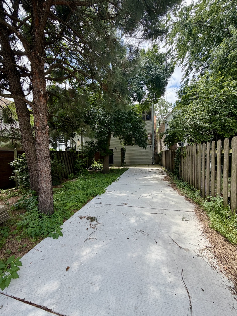 21st image of 1738 W Byron St, Chicago, IL 60613 | MLS# 12718054