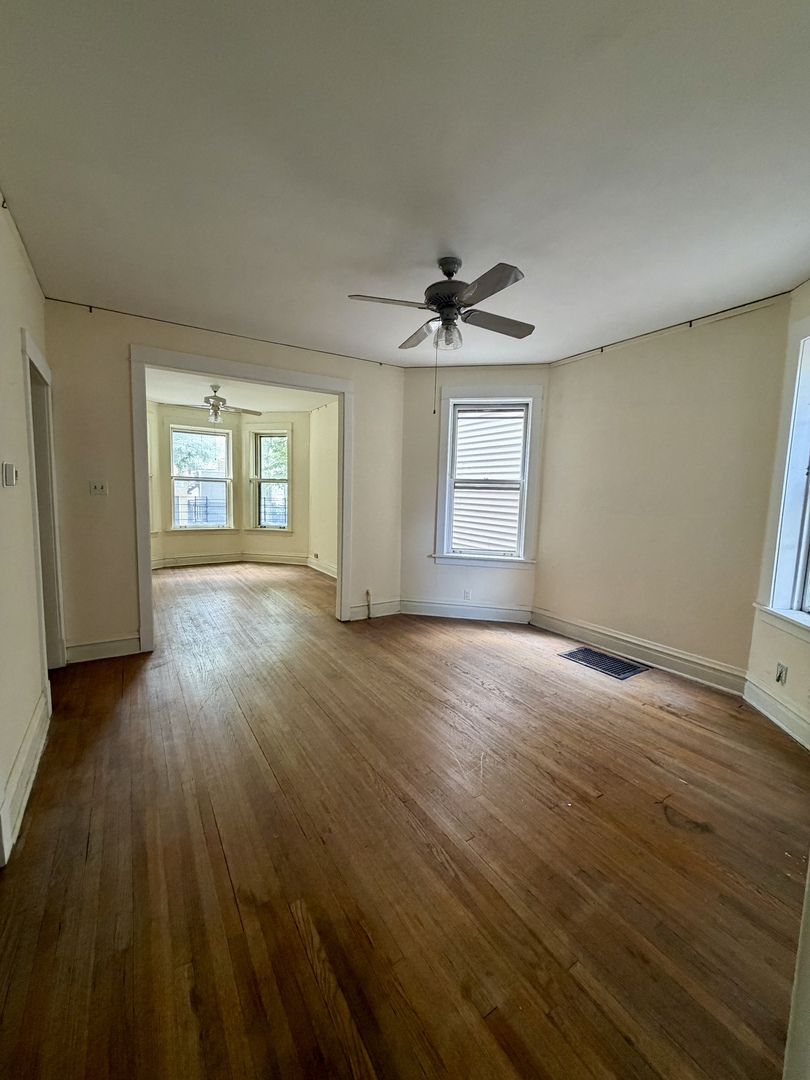 2nd image of 1738 W Byron St, Chicago, IL 60613 | MLS# 12718054