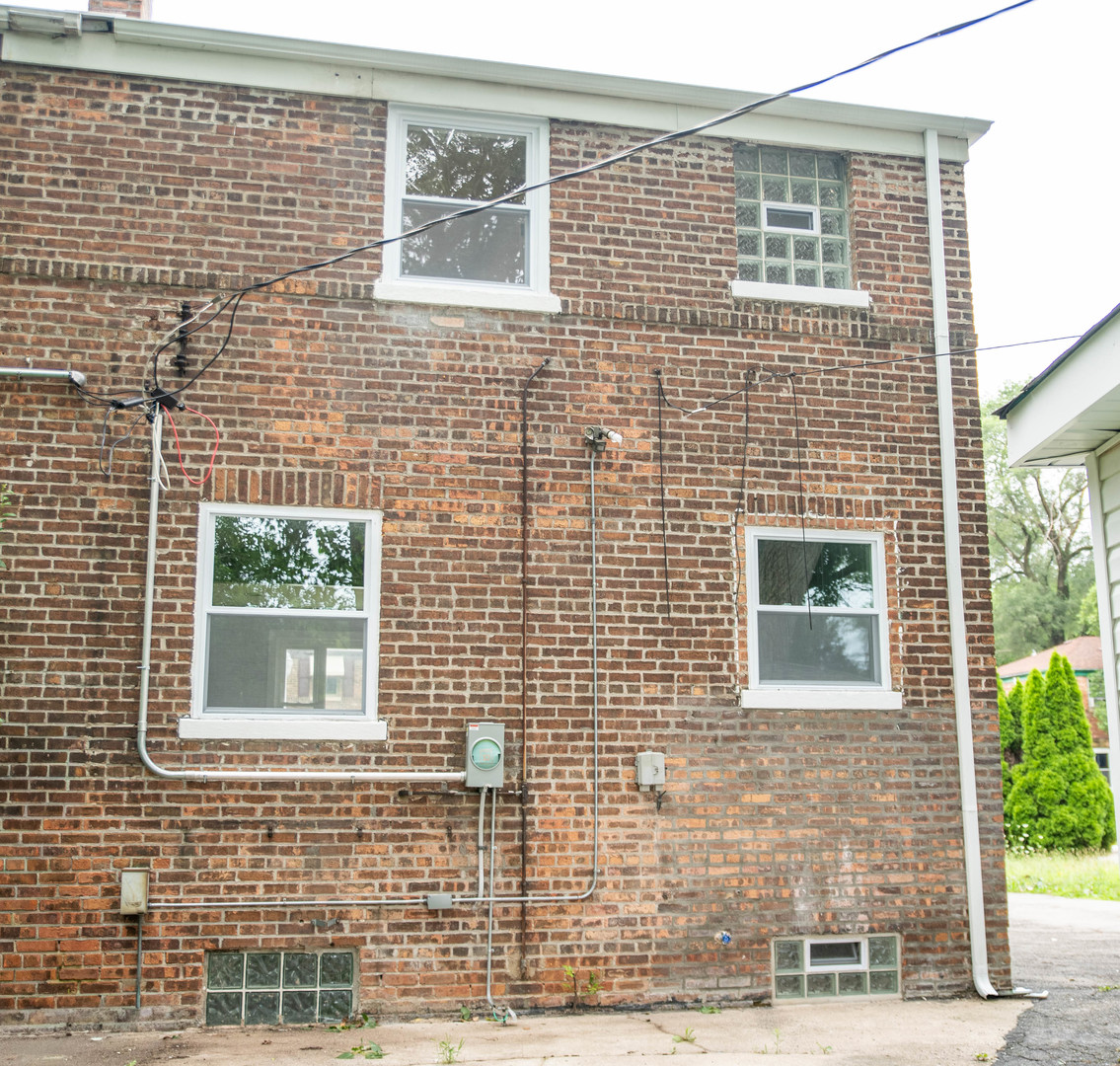 4th image of 9737 S Merrill Ave, Chicago, IL 60617 | MLS# 12718100