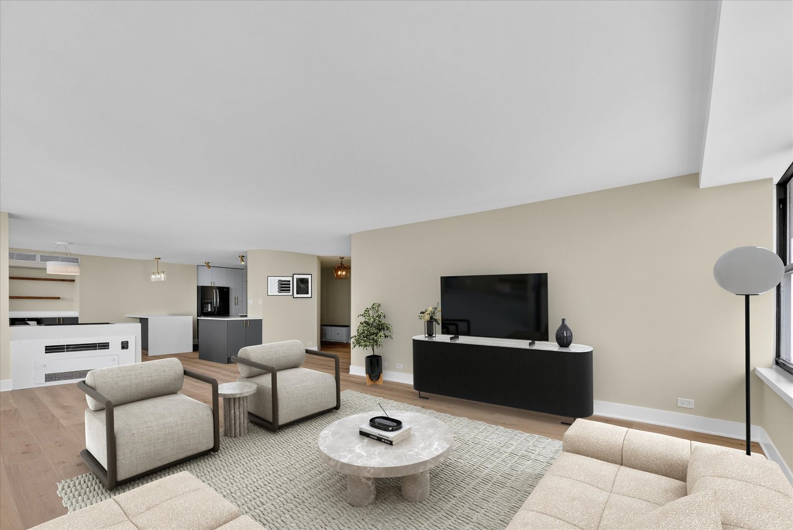 2nd image of 5801 N Sheridan Rd, Chicago, IL 60660