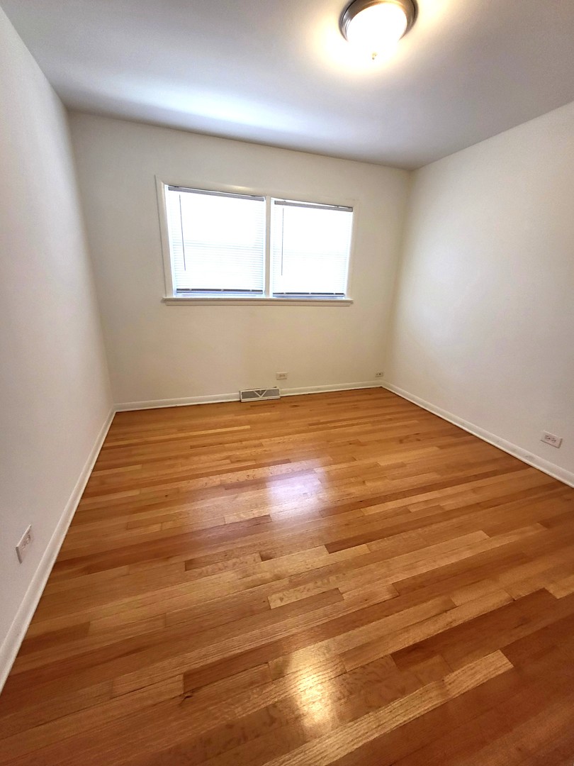 5th image of 435 Crandon Ave, Calumet City, IL 60409 | MLS# 12718170