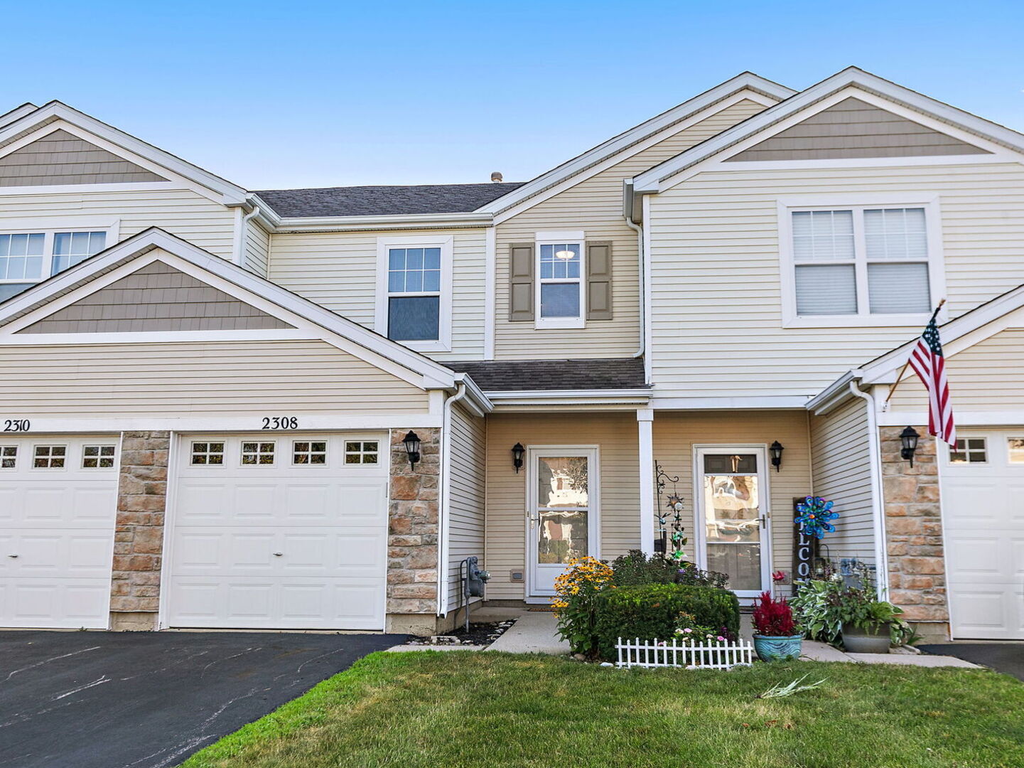 35th image of 2308 Flagstone Ln #4, Carpentersville, IL 60110 | MLS# 12718237