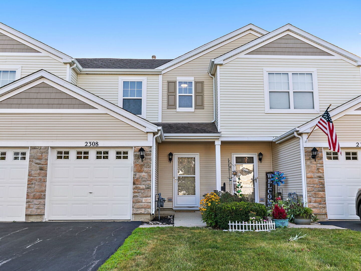 1st image of 2308 Flagstone Ln #4, Carpentersville, IL 60110 | MLS# 12718237