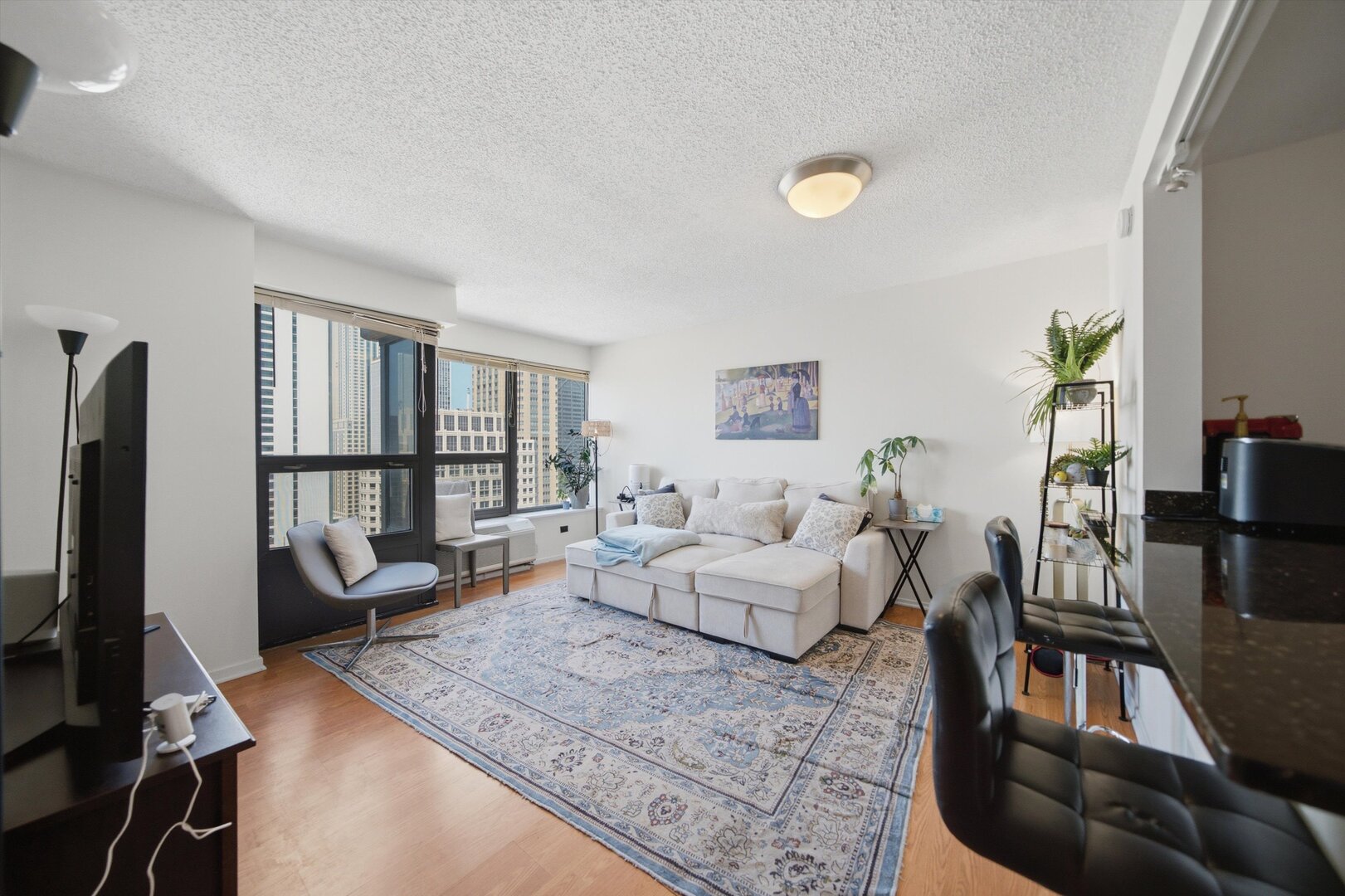 3rd image of 30 E Huron St #3508, Chicago, IL 60611 | MLS# 12718278