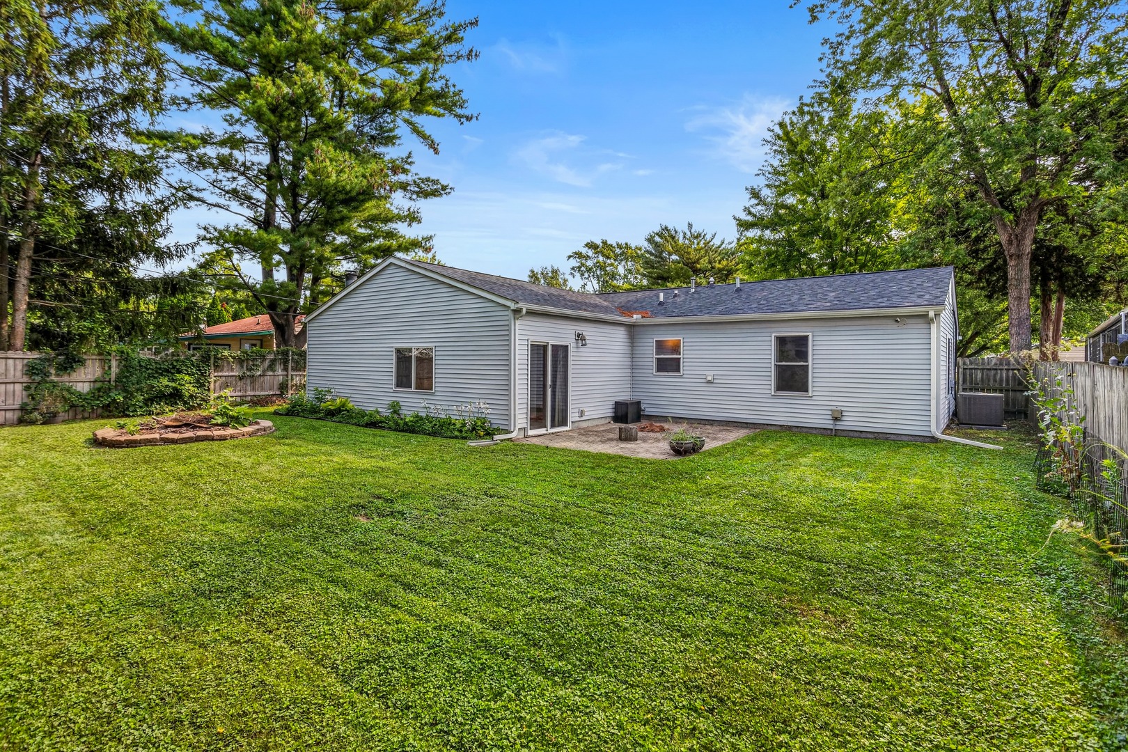 4th image of 1301 Westfield Dr, Champaign, IL 61821 | MLS# 12718312