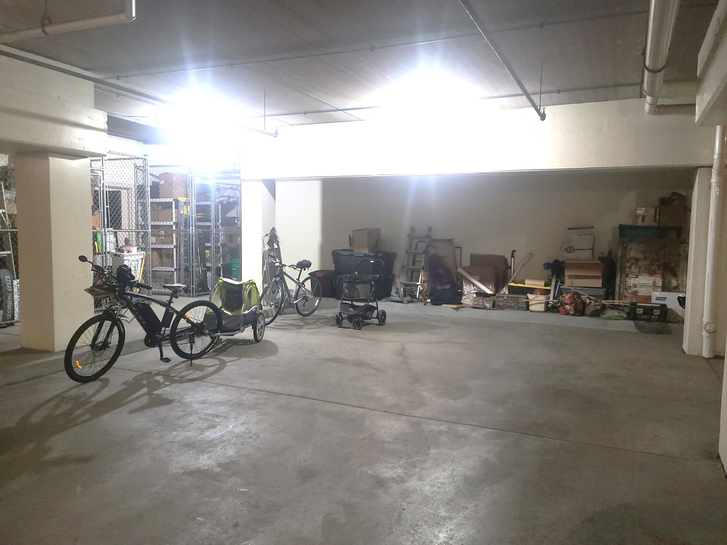 Listing Photo 2 - Condo for sale in building located at 100 Red Top Dr, Libertyville, IL 60048 - Unit #303