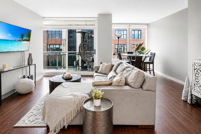 2nd image of 757 N Orleans St #610, Chicago, IL 60654 | MLS# 12718514