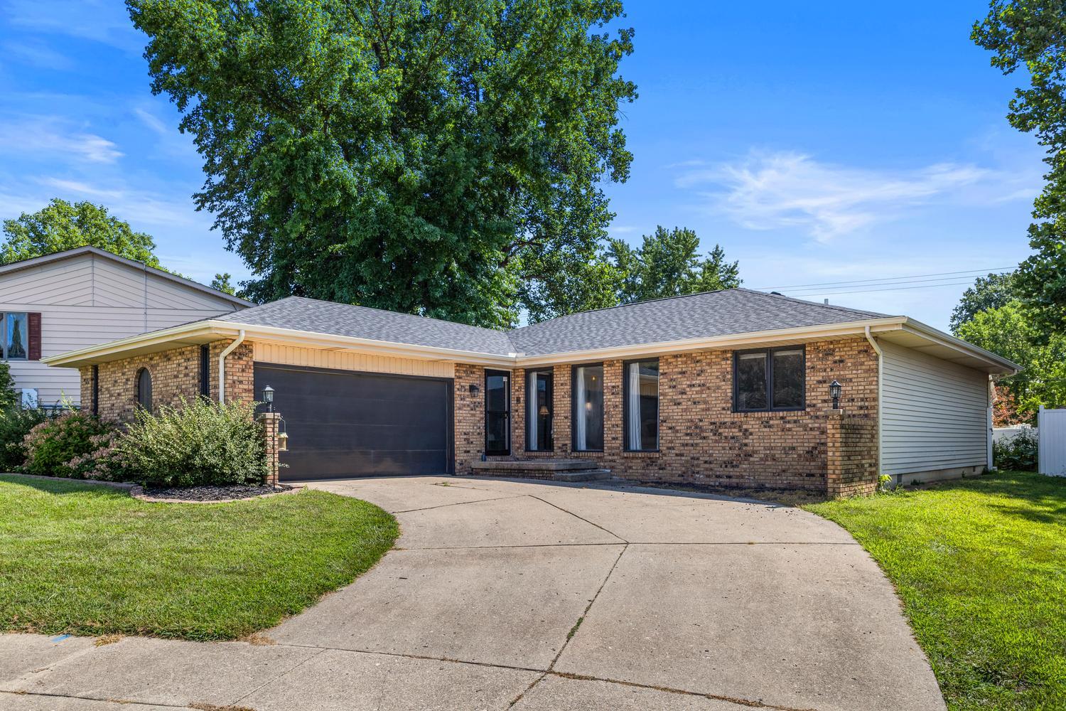 3rd image of 4540 Shadow Dr, Decatur, IL 62526 | MLS# 12718585