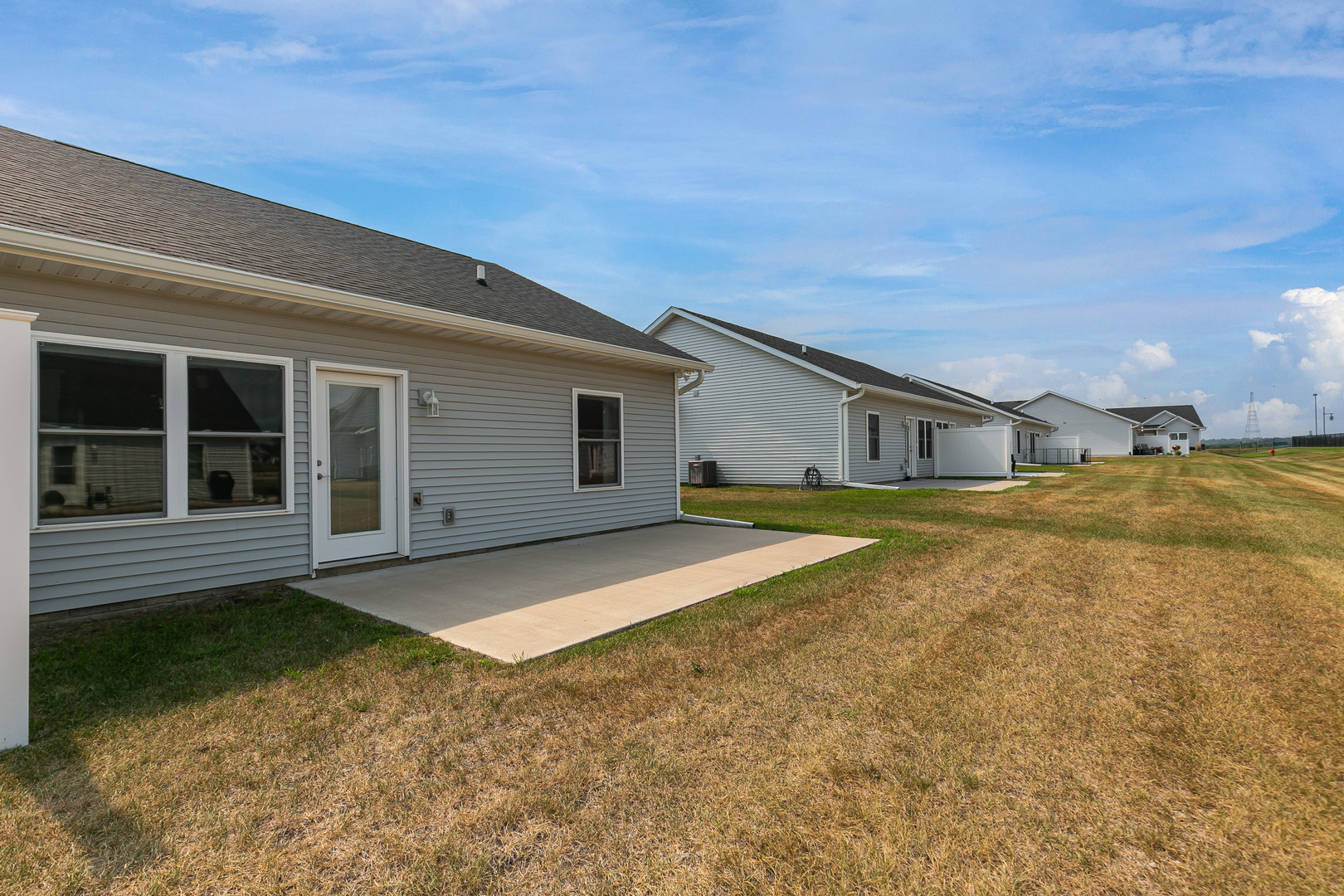 34th image of 109 Beacon Harbor Cir #0, East Moline, IL 61244 | MLS# 12718682