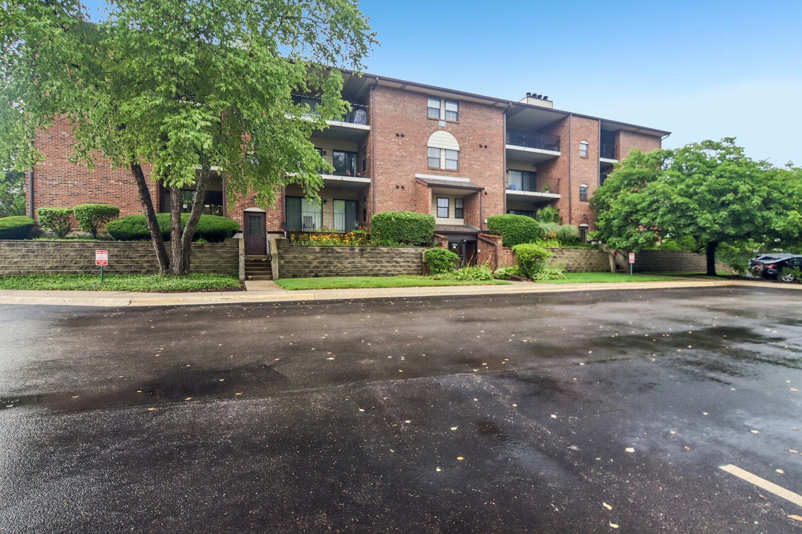 1st image of 720 Weidner Rd #200, Buffalo Grove, IL 60089 | MLS# 12718778