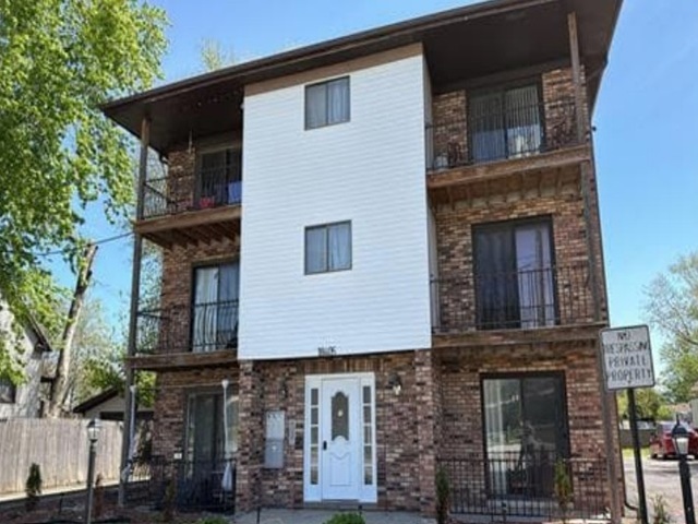 2nd image of 18405 Wentworth Ave #2B, Lansing, IL 60438 | MLS# 12718798