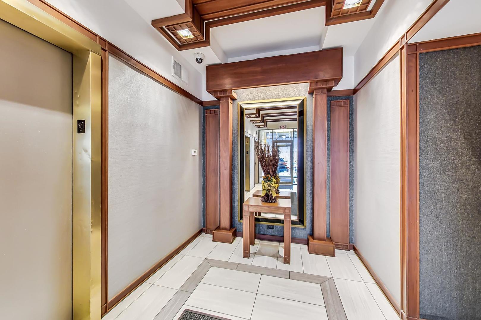 4th image of 1540 N State Pkwy, Chicago, IL 60610