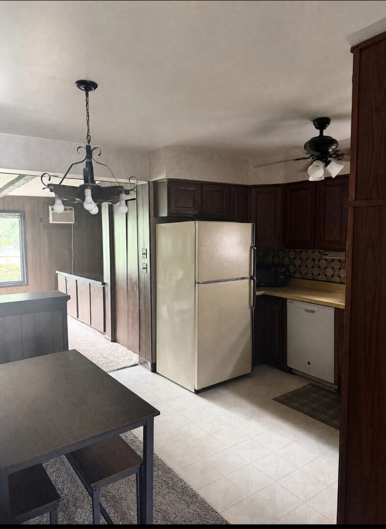 5th image of 7911 W Oakleaf Ave, Elmwood Park, IL 60707 | MLS# 12718852