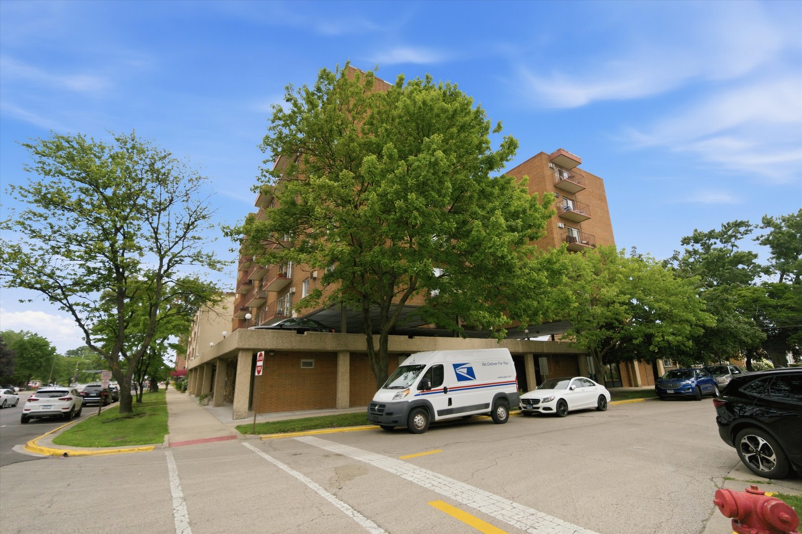 2nd image of 7830 W N Ave, Elmwood Park, IL 60707