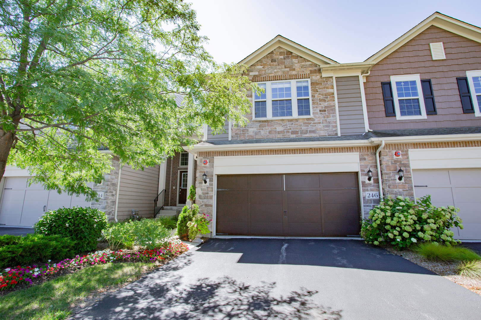 2nd image of 246 Belmont Dr, Lincolnshire, IL 60069 | MLS# 12718942