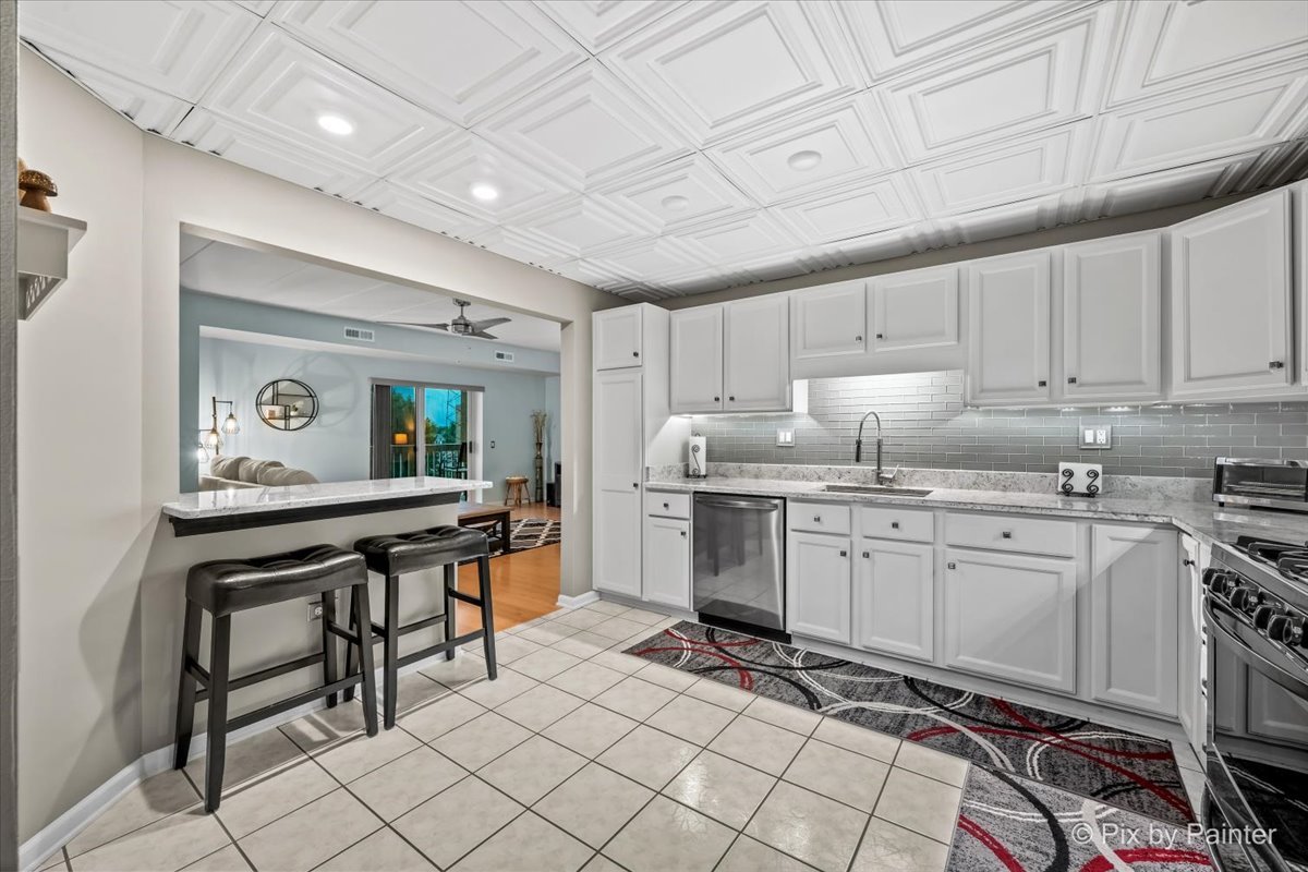 3rd image of 1500 S Ardmore Ave #308, Villa Park, IL 60181 | MLS# 12719076
