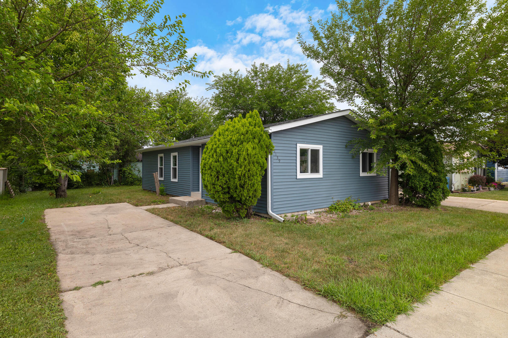 1st image of 1139 W Barry Ln, Sauk Village, IL 60411 | MLS# 12719244