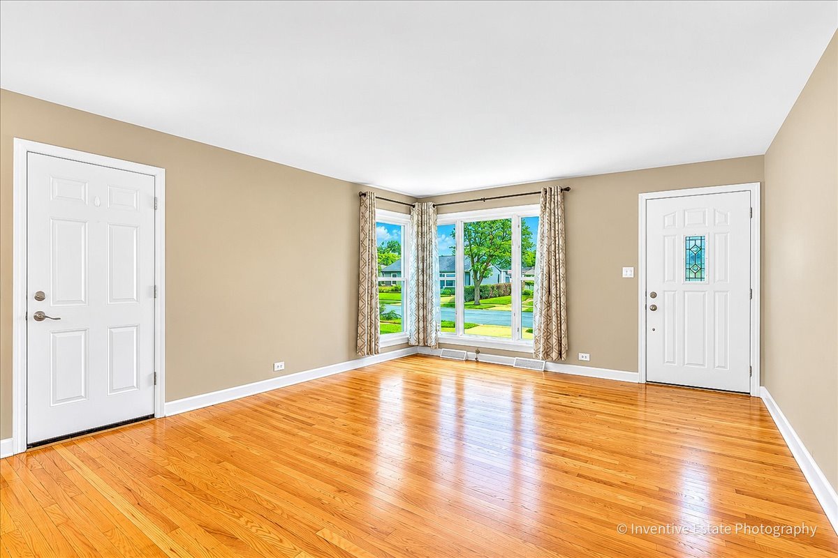 5th image of 548 S Harvard Ave, Addison, IL 60101 | MLS# 12719283