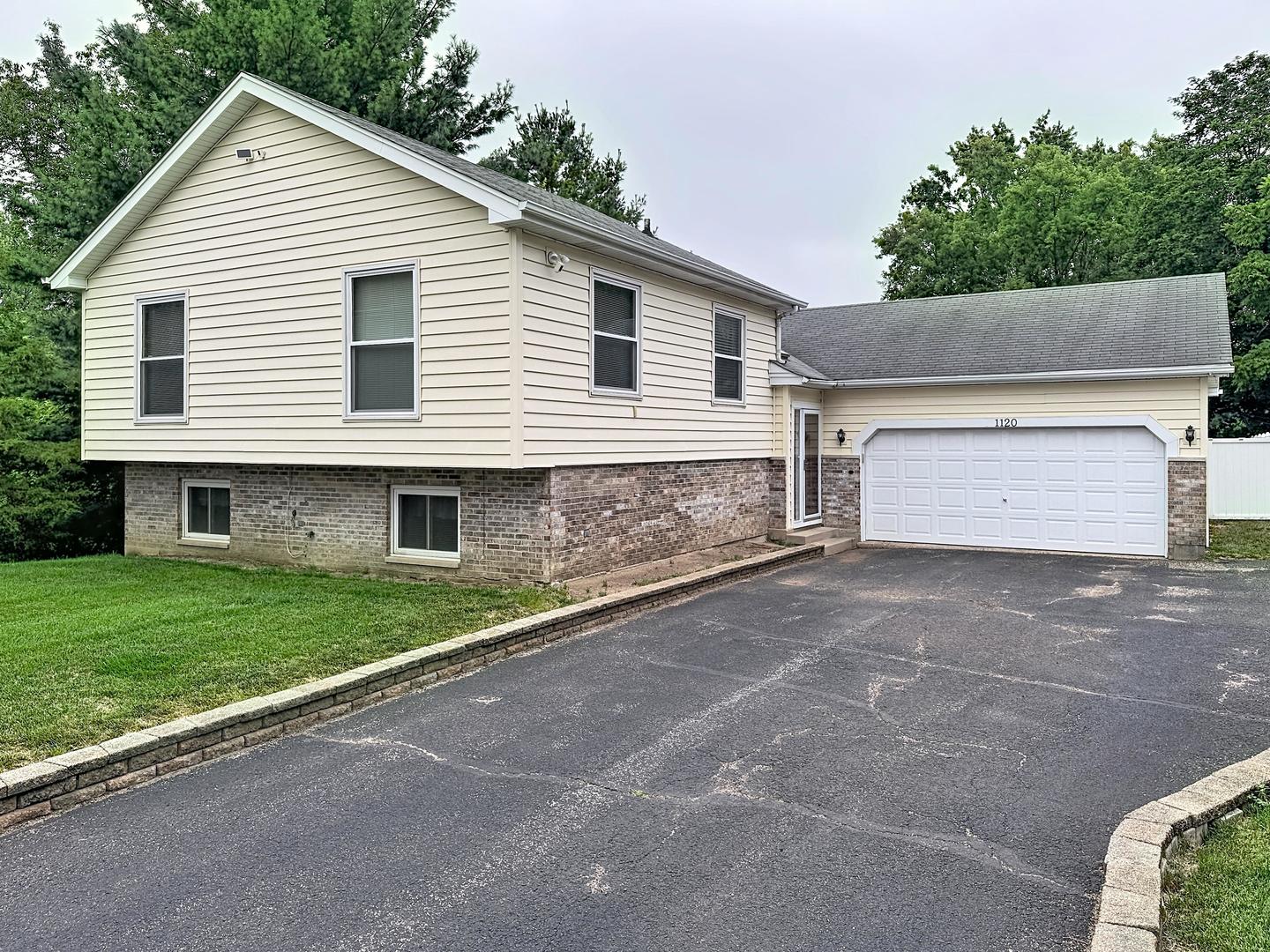 2nd image of 1120 Cherry St, Lake In The Hills, IL 60156 | MLS# 12719284