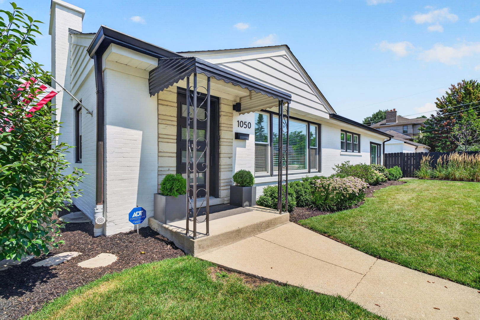 2nd image of 1050 Cedar St, Park Ridge, IL 60068 | MLS# 12719296