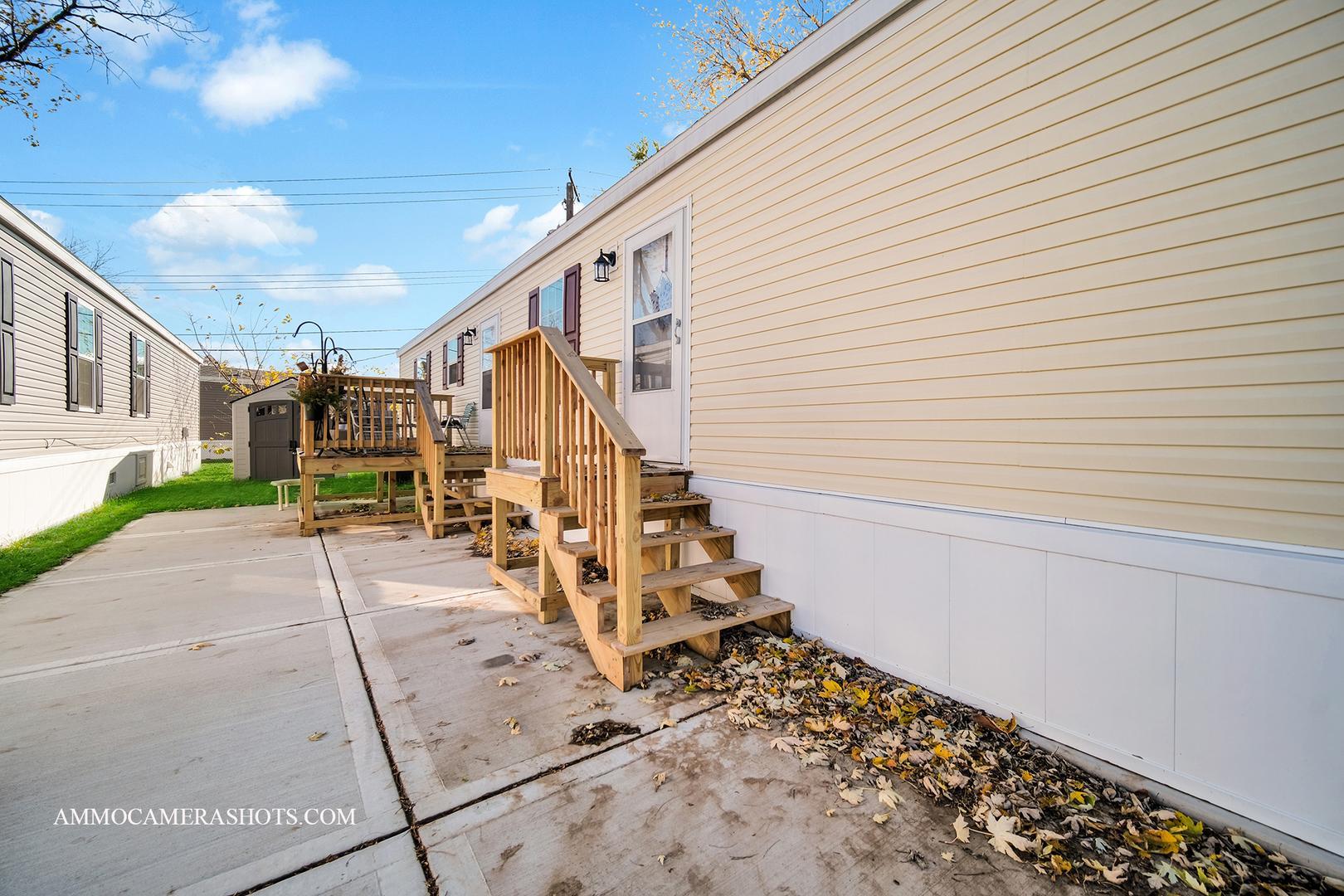 2nd image of 14001 Western Ave #64, Blue Island, IL 60406 | MLS# 12719369