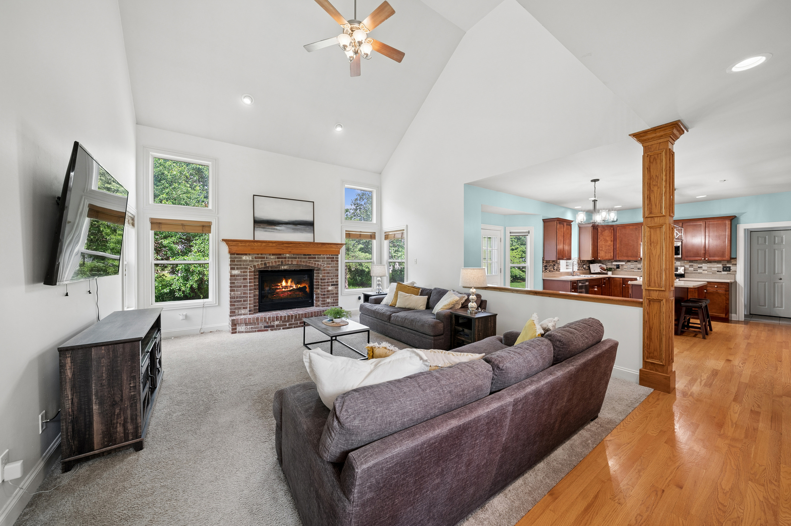 3rd image of 115 Pineridge Dr S, Oswego, IL 60543 | MLS# 12719446
