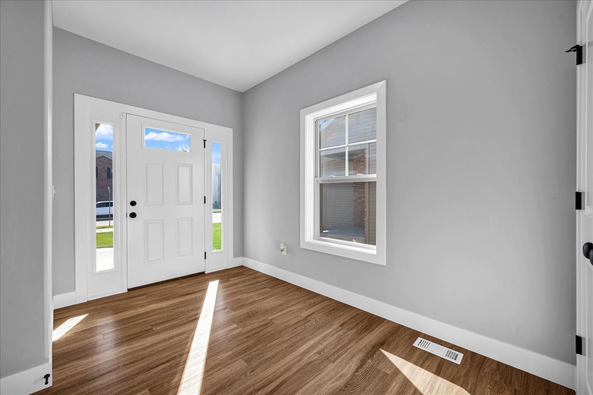 4th image of 1807 Glenbridge Rd, Bloomington, IL 61704 | MLS# 12719482