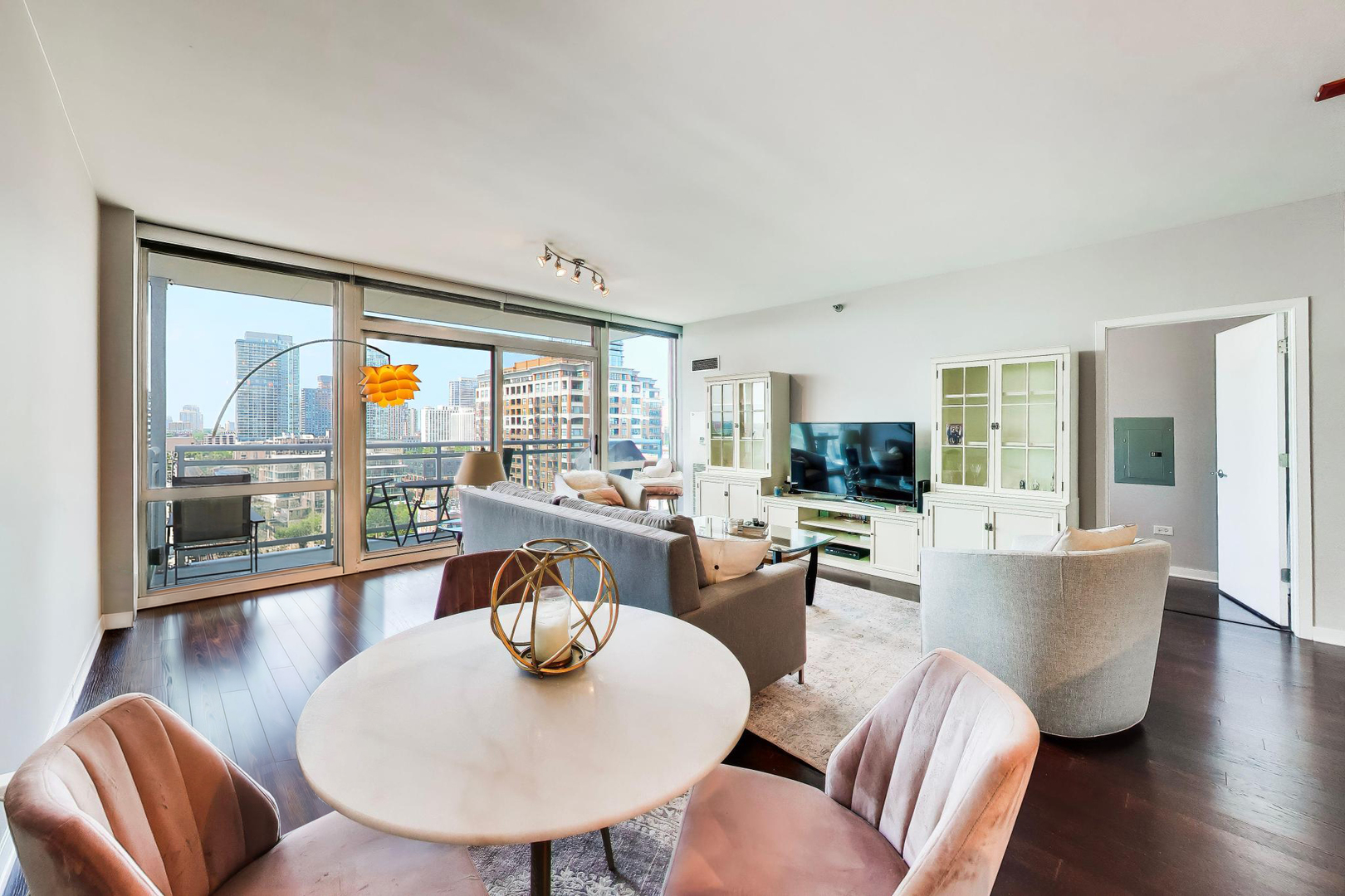 5th image of 757 N Orleans St #1105, Chicago, IL 60654 | MLS# 12719624
