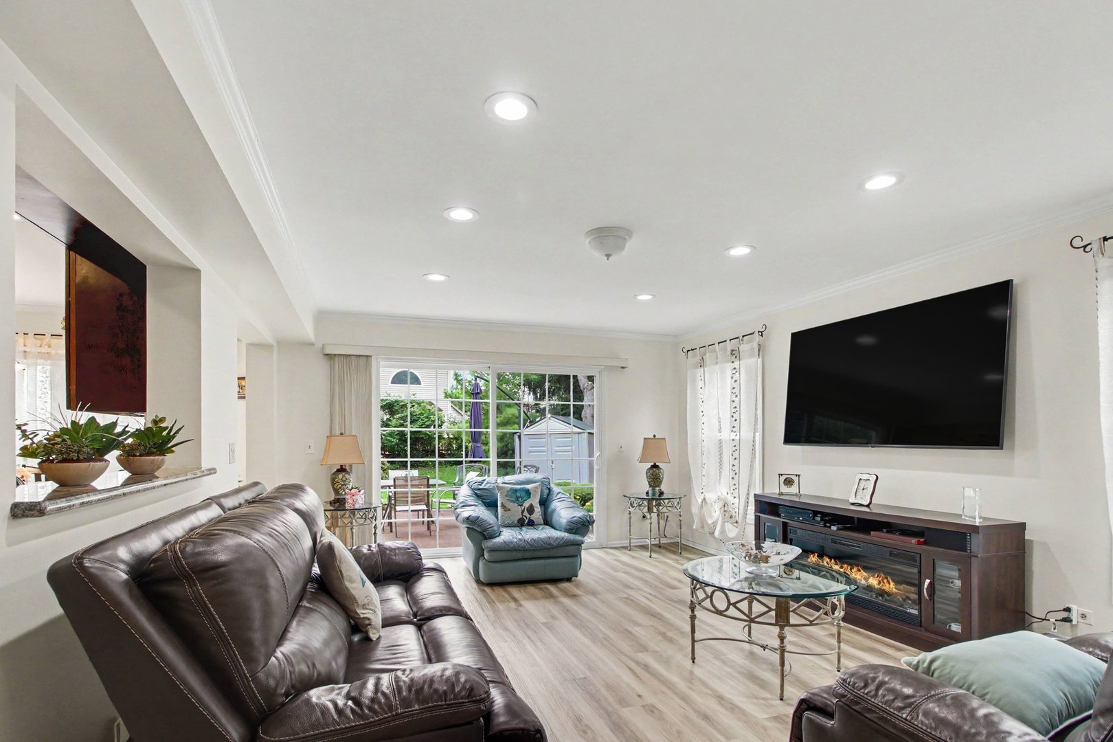3rd image of 1709 Liberty Ct, Mount Prospect, IL 60056 | MLS# 12719631