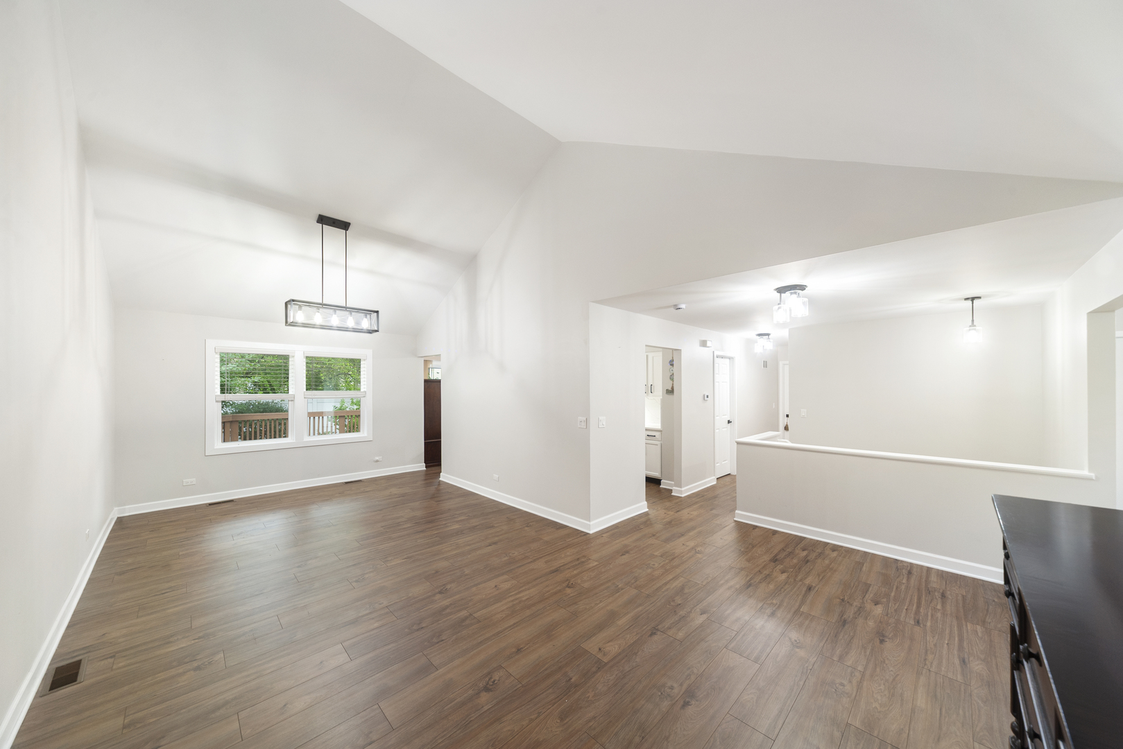 5th image of 5317 Cypress Cir, Gurnee, IL 60031 | MLS# 12719664