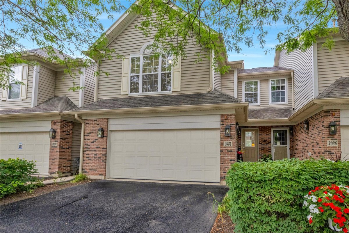 3rd image of 2034 Ivy Ridge Dr, Hoffman Estates, IL 60192 | MLS# 12719722