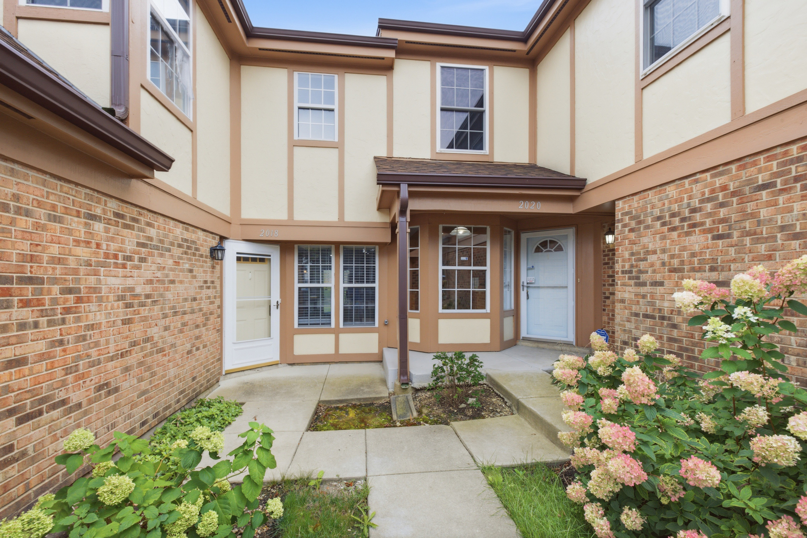 2nd image of 2020 Quaker Hollow Ln #0, Streamwood, IL 60107 | MLS# 12719743